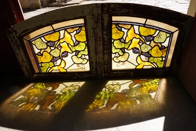 Stained glass - stained glass windows - Capucines impost