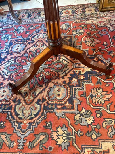 GUERIDON OCTOGONAL BASCULANT D’EPOQUE DIRECTOIRE
