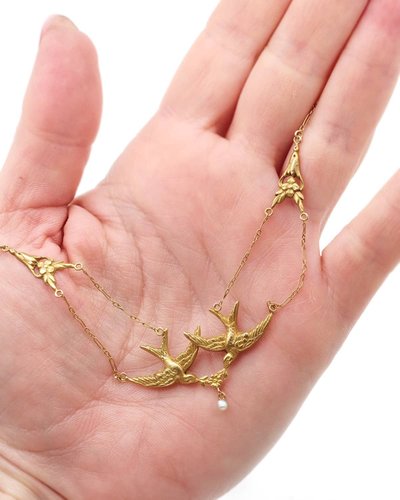 Collana con rondine in stile Art Nouveau in oro 18k, coppia di uccelli, perla fine, fiore, gioielli antichi