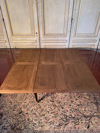 Grande table de salle à manger d époque Louis XVI en acajou 18 eme 