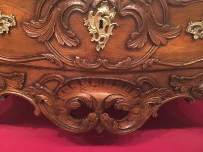 Cassettone di Nîmes del XVIII secolo, periodo Luigi XV