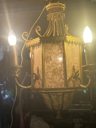 Lampadario in bronzo dorato del XX secolo