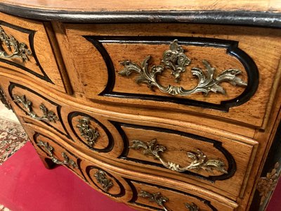 18th century chest of drawers