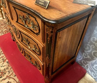 18th century chest of drawers