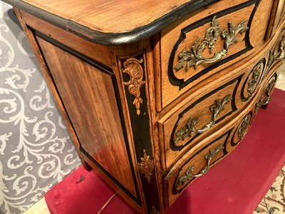 18th century chest of drawers