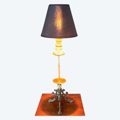 Lovely lamp in gilded bronze and black patina in the Antique style from the Napoleon III period