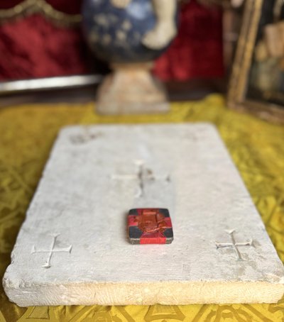 Limestone Altar Stone and Its Independent Relic – 19th Century
