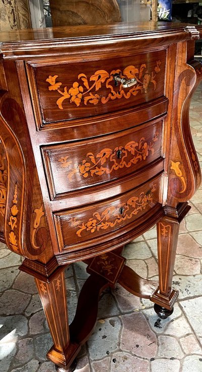 Mazarin Schreibtisch In Nussbaum Und Ahorn