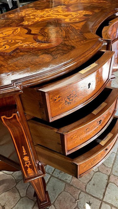 Mazarin Schreibtisch In Nussbaum Und Ahorn