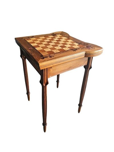 Louis Majorelle "Clover" Games Table
