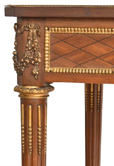 Table bureau de style Louis XVI 