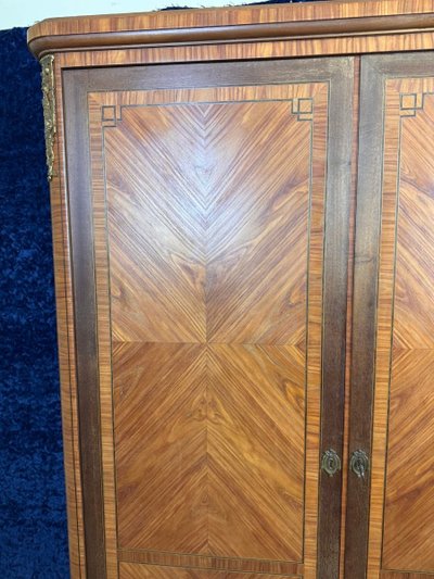 Lovely Louis XV style cabinet in marquetry from the 20th century