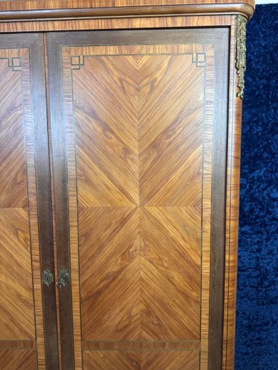 Lovely Louis XV style cabinet in marquetry from the 20th century