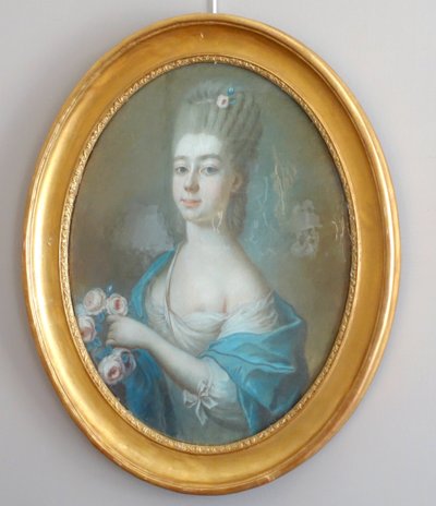 Scuola francese del XVIII secolo, ritratto di signora aristocratica in Flora, pastello, periodo Luigi XV