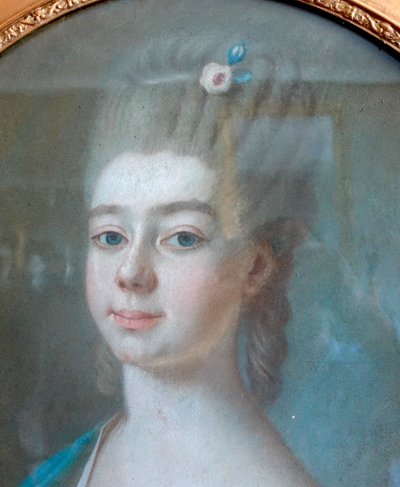 Scuola francese del XVIII secolo, ritratto di signora aristocratica in Flora, pastello, periodo Luigi XV