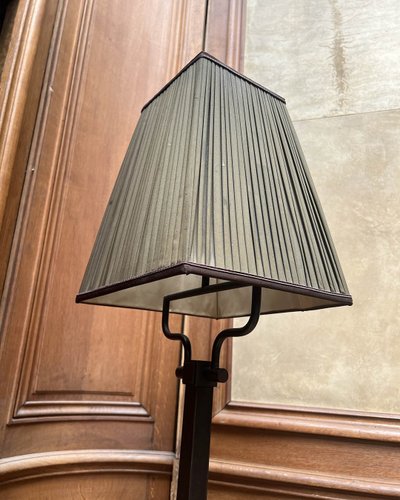 Lampade da terra, base in metallo a sezione quadrata