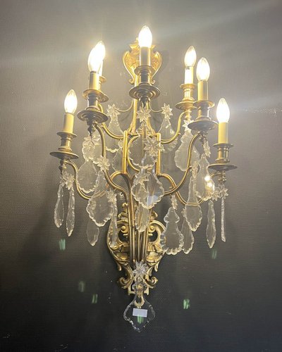 Paire d’appliques en bronze doré et verre taillé