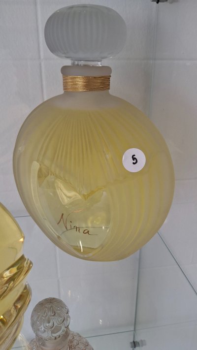 flacon collection XXX Nina Ricci 1000ml