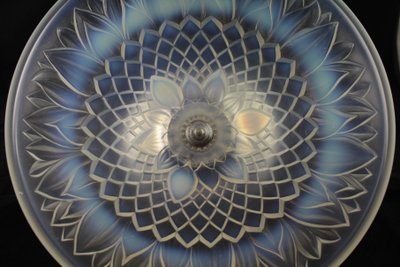 Opalescent glass bowl on chrome-plated metal pedestal circa 1930