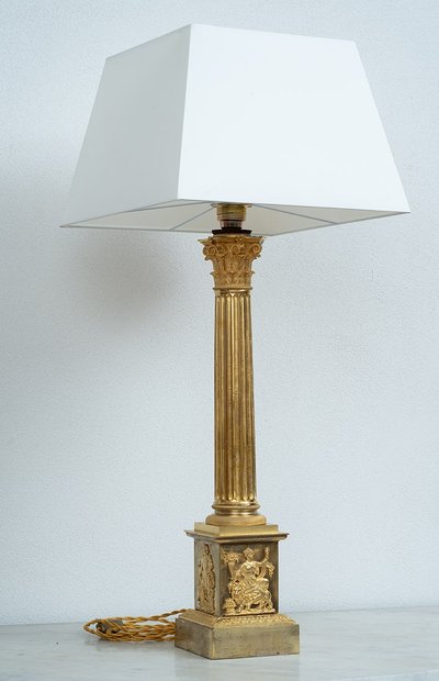 Lampe Empire ancienne française en bronze doré, début XIXe siècle.