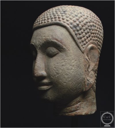 Ex Regno del Siam, scuola di Ayutthaya, XV-XVI secolo, Grande testa di Buddha in pietra