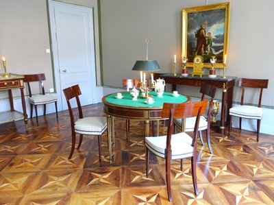 Mahogany half-moon game table / dining table, Louis XVI Directoire period - late 18th century