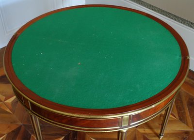 Mahogany half-moon game table / dining table, Louis XVI Directoire period - late 18th century