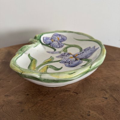 Barbotine iris cup Capodimonte 20th century