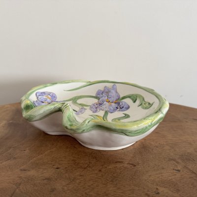 Barbotine iris cup Capodimonte 20th century