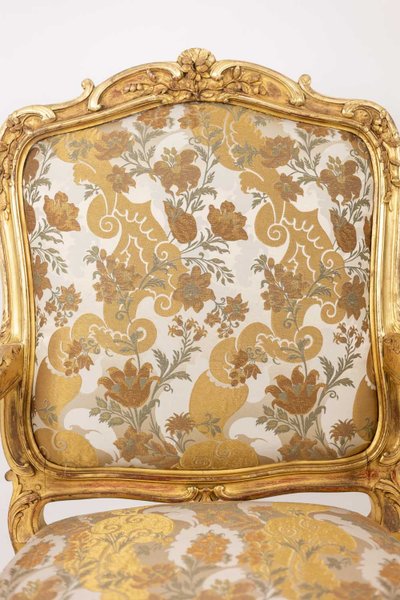 Fauteuil de style Louis XV, avec son dossier à la reine. Époque 1900-1950. LS5602435?M
