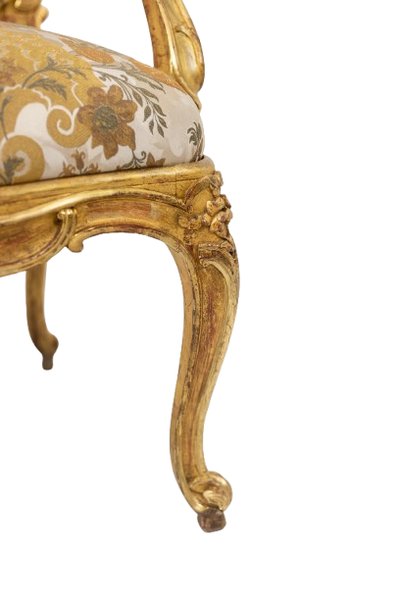 Fauteuil de style Louis XV, avec son dossier à la reine. Époque 1900-1950. LS5602435?M
