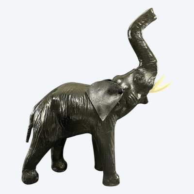 France, 1970, Ravissant éléphant En Cuir Noir.