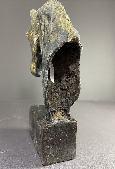 France, Ravissant Bronze Figurant Une Tête De Cheval, 1970.