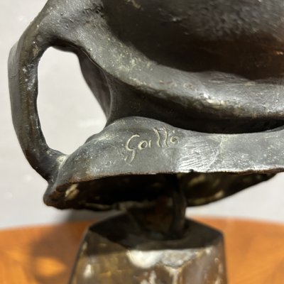 Sculpture ancienne en bronze signée Gatto
