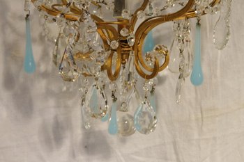 Kronleuchter mit blauen Papillen aus Glas und Opalglas, 20. Jahrhundert