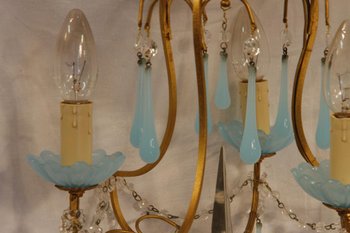 Kronleuchter mit blauen Papillen aus Glas und Opalglas, 20. Jahrhundert