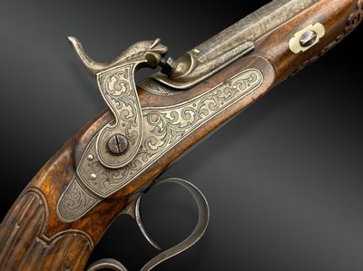 Box containing a PAIR OF PISTOLS signed LASSENCE - RONGE A LIEGE Belgium - XIXth century