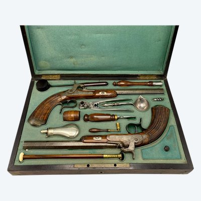 Box containing a PAIR OF PISTOLS signed LASSENCE - RONGE A LIEGE Belgium - XIXth century