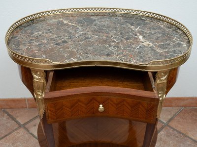 Table basse ancienne française du 19ème siècle.