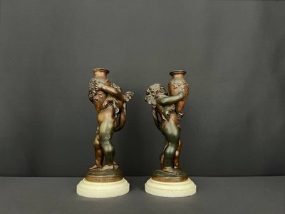 Pair of patinated bronze figures - Winged putti with amphorae, signed Aug. Moreau, circa 1900