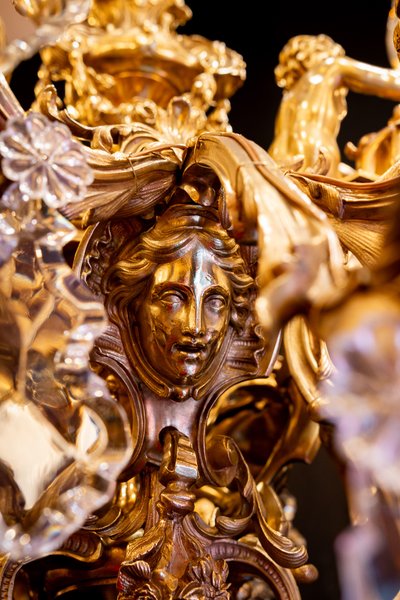Victor Raulin (1867-1925) and Baccarat Lustre aux Amours in Chiseled and Gilded Bronze, Louis XV Sty