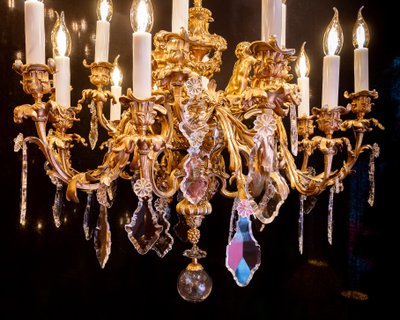 Victor Raulin (1867-1925) and Baccarat Lustre aux Amours in Chiseled and Gilded Bronze, Louis XV Sty