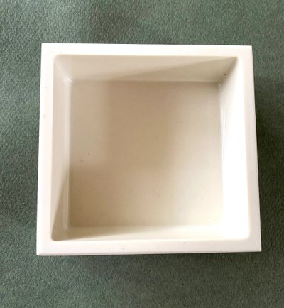 Paul and Virginie. Art Deco bakelite box. Edouard Fornells.