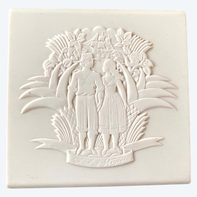 Paul and Virginie. Art Deco bakelite box. Edouard Fornells.