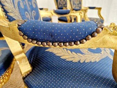 Ensemble salon français ancien Canapé et chaises