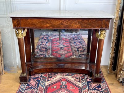 CONSOLE DI EPOCA IMPERO IMPIALLACCIATA IN MOGANO E BRONZO DORATO CON PIANO IN MARMO