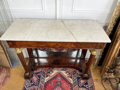 CONSOLE DI EPOCA IMPERO IMPIALLACCIATA IN MOGANO E BRONZO DORATO CON PIANO IN MARMO