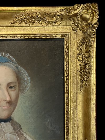 PASTEL SPÄTES XVIII. UNTER GLAS / FRANZÖSISCHE SCHULE /PORTRAIT EINER FRAU GUT GESTALTET
