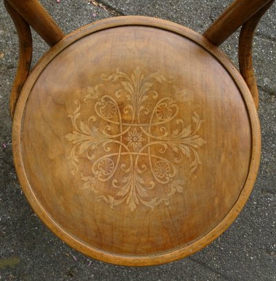 Set aus 2 Bistrostühlen mit Holzsitz , um 1925, no Thonet