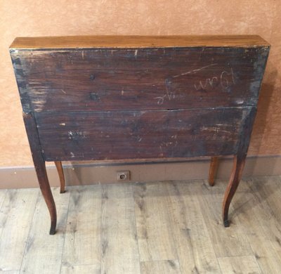 Un bureau de pente du XVIIIe siècle